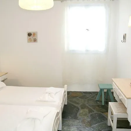 Viglakia Naousa (Paros)